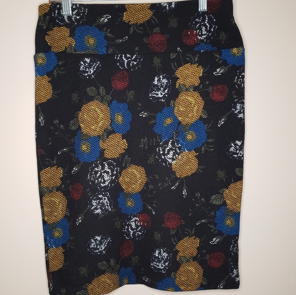 Lularoe Cassie Floral Pencil Skirt Medium - Picture 1 of 4